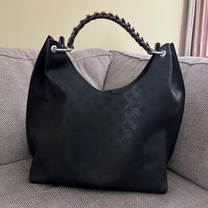 Black & brown shoulder bag (15” x 10.5” x 7”)